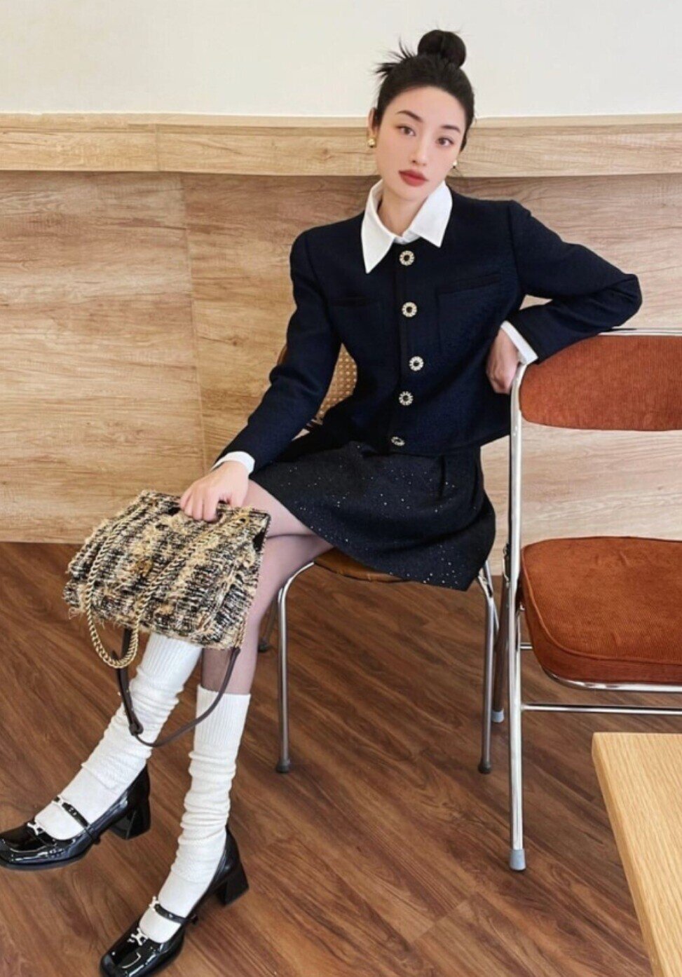 5 kiểu giày nên có để phối với chân váy: Vừa thanh lịch, lại sang chảnh như amp;#34;con nhà giàuamp;#34; - 4