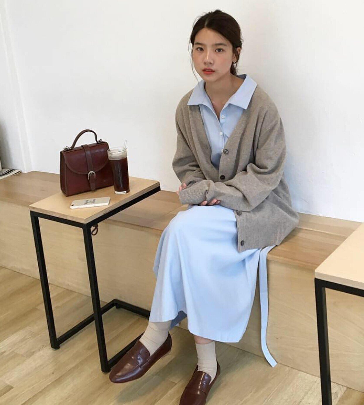 5 kiểu giày nên có để phối với chân váy: Vừa thanh lịch, lại sang chảnh như amp;#34;con nhà giàuamp;#34; - 8