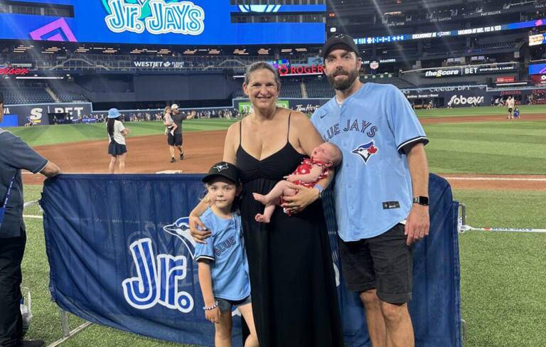 Gia đình người phụ nữ thêm hạnh phúc trọn vẹn.