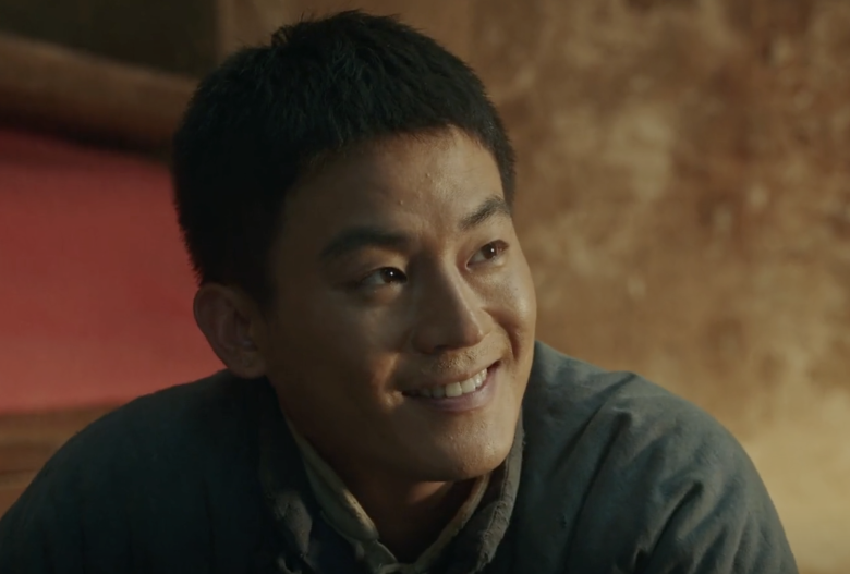 Âu Hào chinh phục khán giả bằng ngoại hình điển trai mộc mạc, nụ cười hiền và diễn xuất duyên dáng.