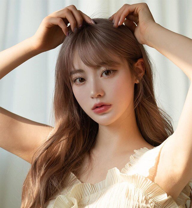 Vì sao phụ nữ sau 30 tuổi đều ám ảnh với nỗi lo rụng tóc, cách khắc phục khiến tóc thưa mấy cũng mọc nhanh bất ngờ - 2