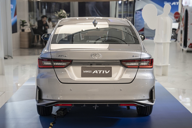 Toyota Vios hybrid ra mắt ĐNÁ: Chung động cơ Yaris Cross HEV, mạnh 110 mã lực, giá quy đổi từ 580 triệu- Ảnh 12.