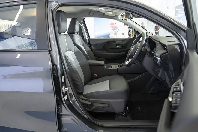 Toyota Vios hybrid ra mắt ĐNÁ: Chung động cơ Yaris Cross HEV, mạnh 110 mã lực, giá quy đổi từ 580 triệu- Ảnh 18.