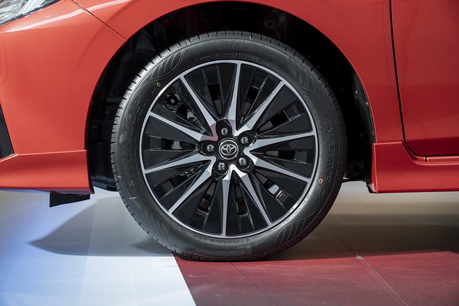 Toyota Vios hybrid ra mắt ĐNÁ: Chung động cơ Yaris Cross HEV, mạnh 110 mã lực, giá quy đổi từ 580 triệu- Ảnh 31.