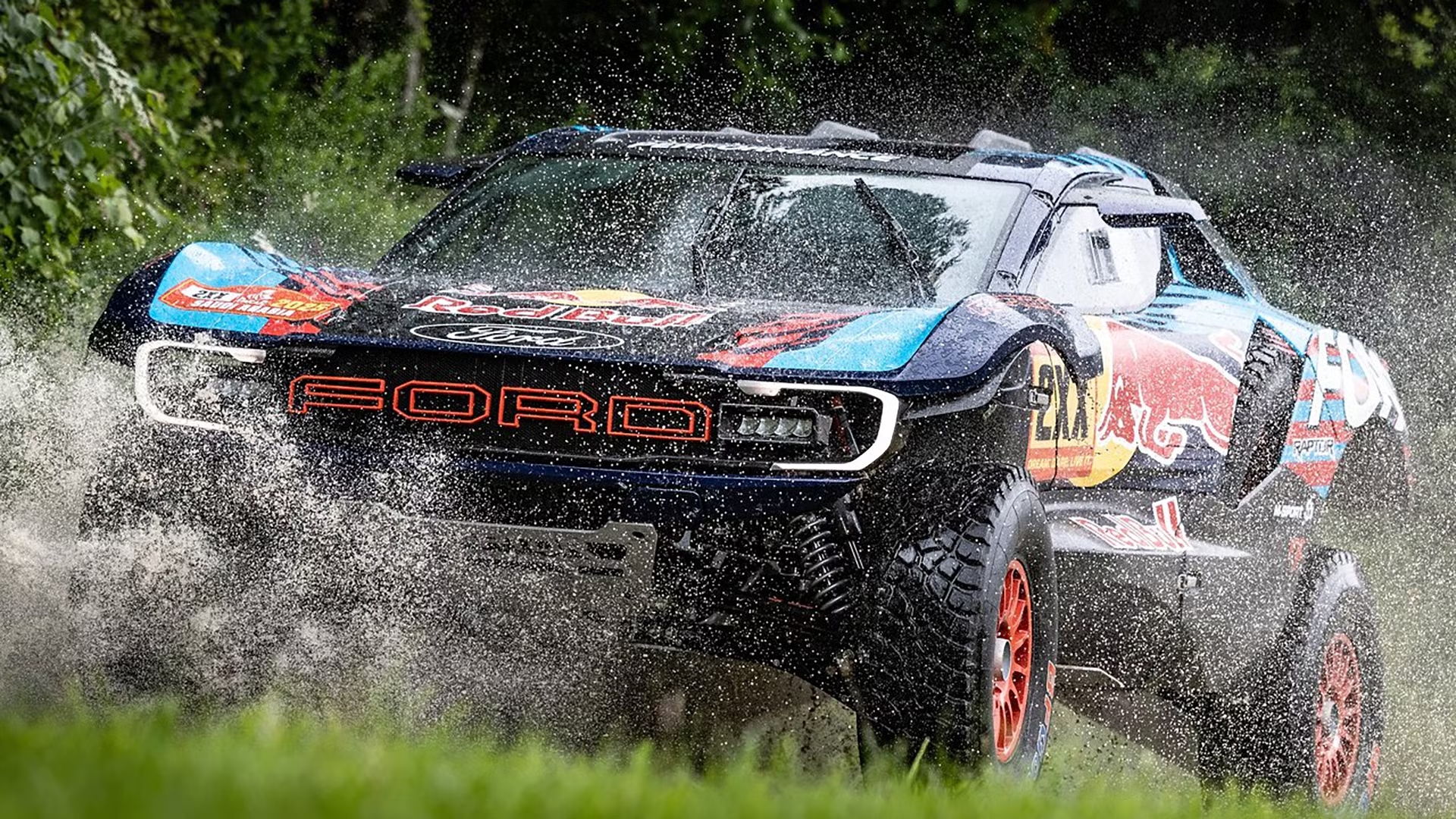 Đánh giá Lamborghini, Porsche 'chưa đủ đô', Ford muốn làm siêu xe offroad 1.000 mã lực, máy hybrid, giá dự kiến từ 8 tỉ- Ảnh 2.