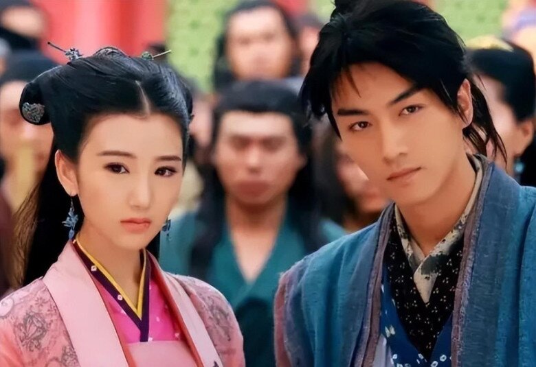 Trong Tân Thần Điêu Đại Hiệp, Trần Hiểu thủ vai Dương Quá, còn Mao Hiểu Đồng đảm nhận nhân vật Quách Phù.