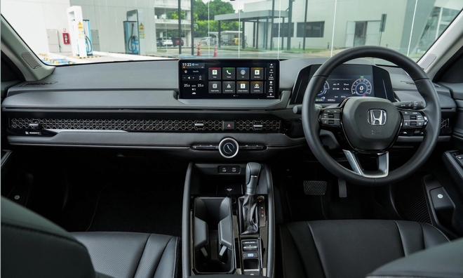 Honda Accord hybrid ra mắt ĐNÁ: Thêm loạt công nghệ trên bản tiêu chuẩn, màn HUD, 207 mã lực, liệu có về Việt Nam tăng sức đấu Camry?- Ảnh 6.