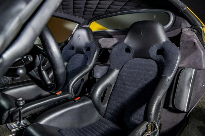 Chiêm ngưỡng Ferrari F50 màu vàng Giallo Modena vừa được bán đấu giá hơn 240 tỷ đồng- Ảnh 6.