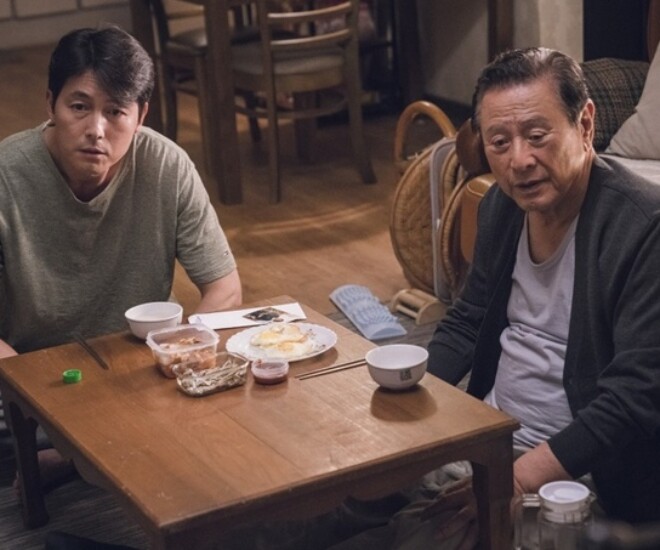 Tôi từng hỏi bố có cảm thấy áy náy khi nhận hết cả 3 căn nhà của ông nội không. (Ảnh minh họa)