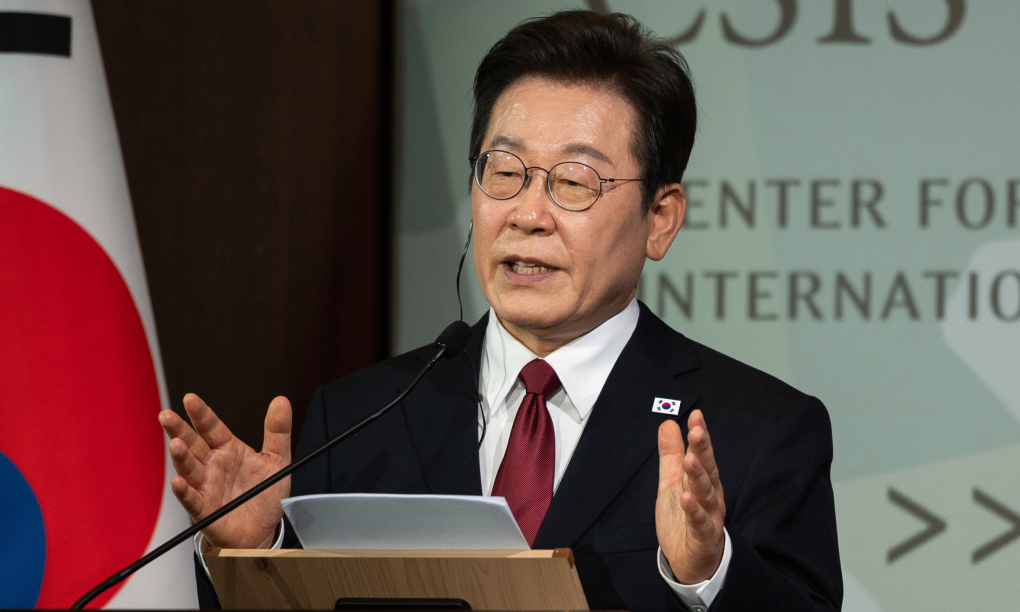 Tổng thống Hàn Quốc phát biểu tại trụ sở CSIS ở Washington, Mỹ hôm 25/8. Ảnh: AP