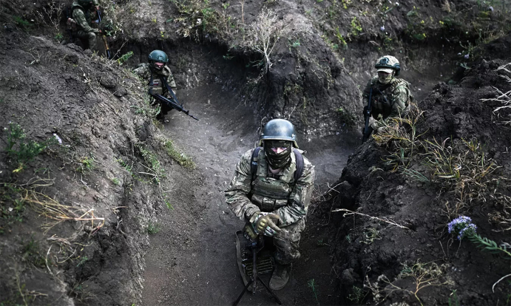 Quân nhân Nga trên thao trường gần tiền tuyến ngày 20/8. Ảnh: BQP Nga