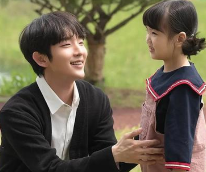 Sau khi ly hôn, con gái sống cùng bố. (Ảnh minh họa)