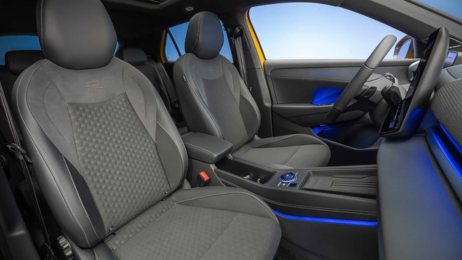 VW T-Roc 2025 - SUV cùng cỡ Corolla Cross nâng đời với 2 màn hình khủng, có bản thể thao, dễ ‘hot’ nếu về Việt Nam- Ảnh 9. VW T-Roc 2025 - SUV cùng cỡ Corolla Cross nâng đời với 2 màn hình khủng, có bản thể thao, dễ ‘hot’ nếu về Việt Nam- Ảnh 9.