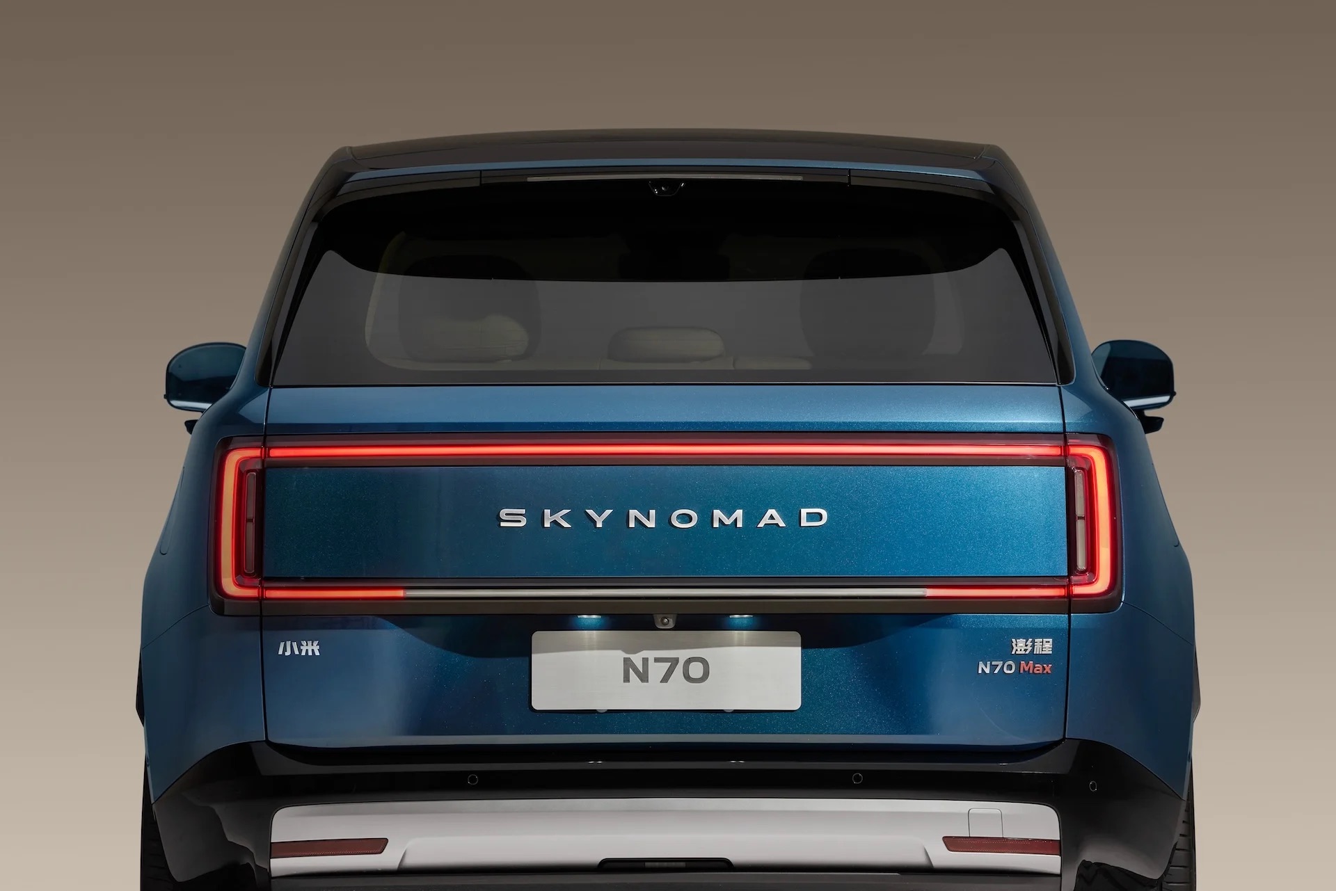 Xe hybrid đi không cần xăng xa nhất thế giới bán ở sát Việt Nam: Giá quy đổi gần 1 tỷ đồng, đầy điện chạy hơn 500km, mạnh 416hp, AWD - Ảnh 4.