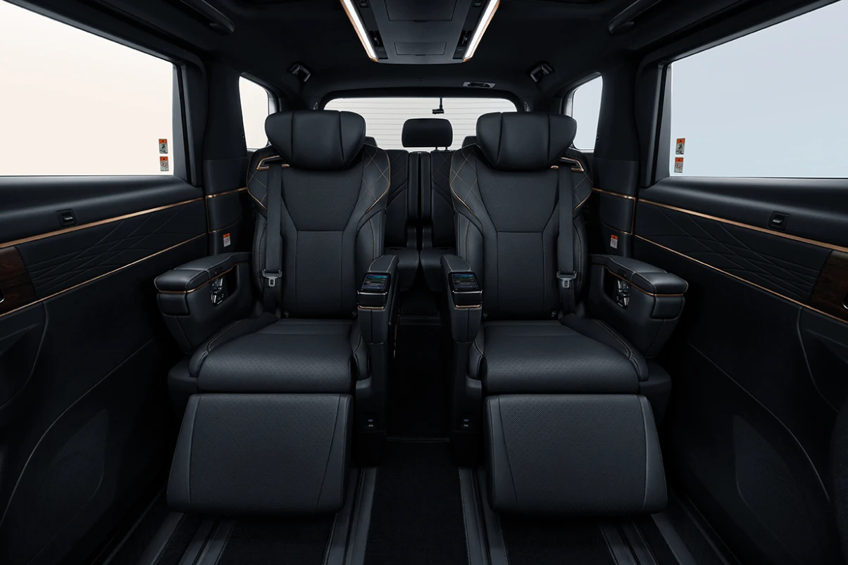 Toyota Alphard 2026 ra mắt gần Việt Nam: Thêm bản giá rẻ quy đổi từ 2,8 tỷ đồng, chỉ có hybrid, nâng cấp nhẹ tiện nghi, dán sẵn PPF - Ảnh 3.