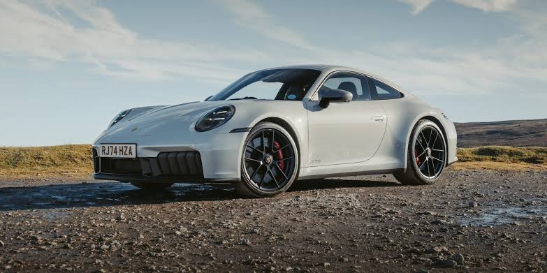 Đây là lý do cứ thấy xe sang ngoài đường là né vội: Chỉ tiền ốc vít cũng đắt hơn Porsche 911 - Ảnh 3.