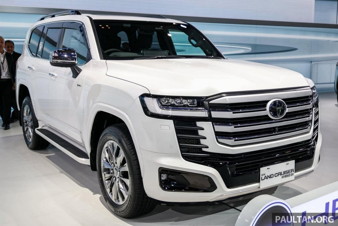 Cận cảnh Toyota Land Cruiser Hybrid 2026 ra mắt Đông Nam Á - Ảnh 1.
