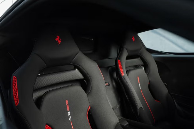Ferrari làm riêng siêu xe độc bản cho giới tinh hoa: Gần 1.000 mã lực, ngoại hình không còn nhận ra bản gốc - Ảnh 8.