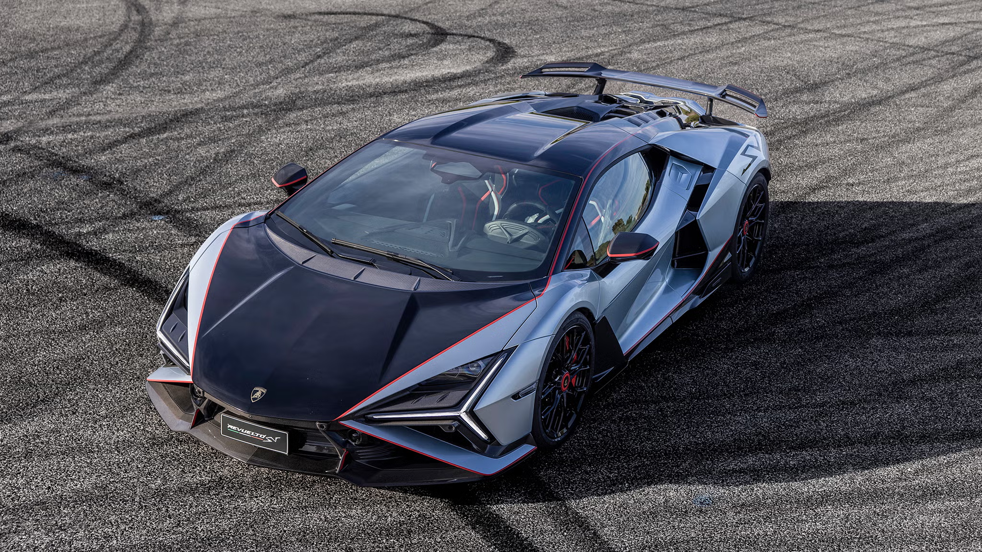 Lamborghini 'chia buồn' cùng người đam mê hộp số sàn - Ảnh 3.