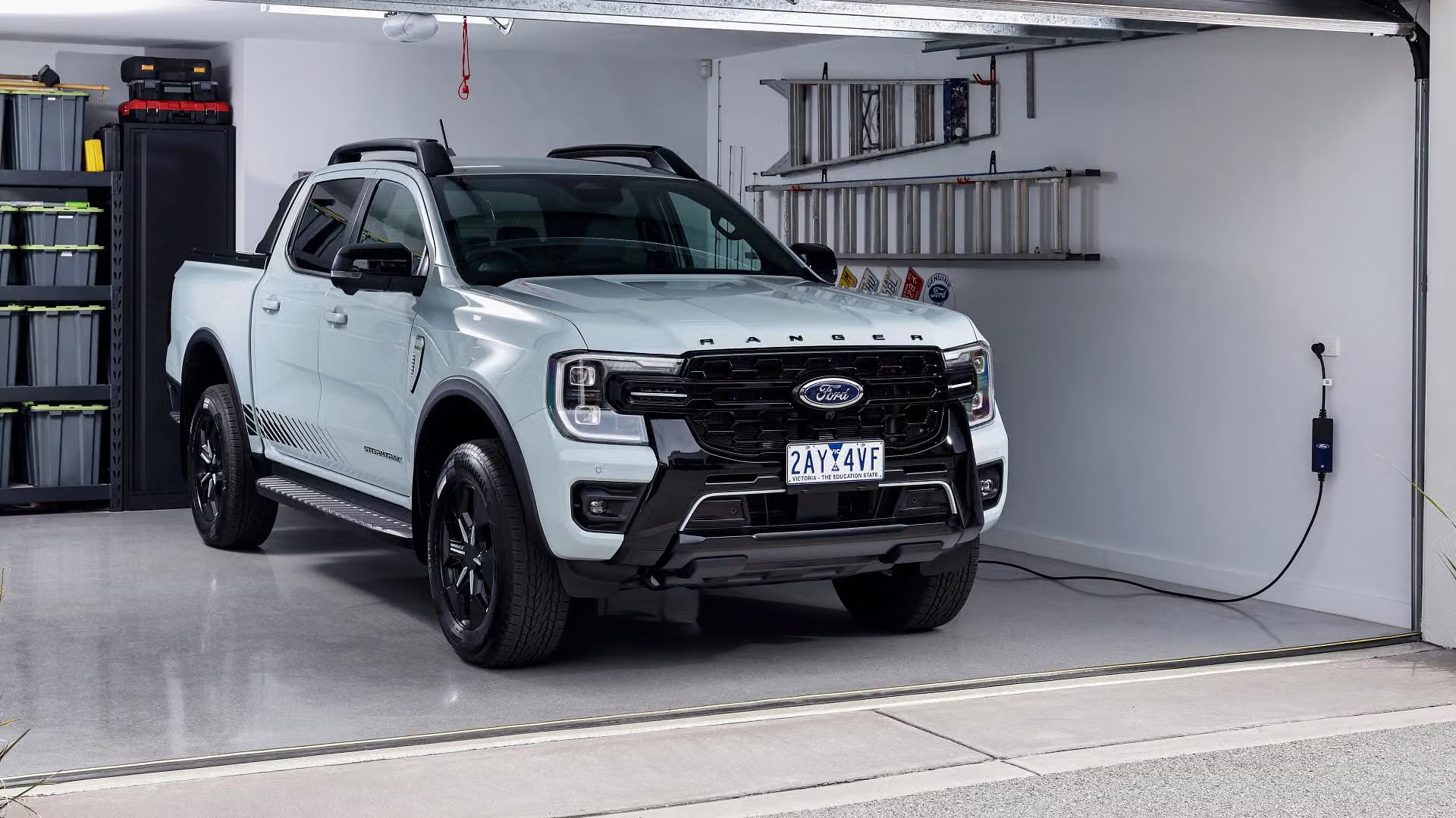 Ford Ranger PHEV ‘cháy’ sạch hàng ở một quốc gia sau khi hãng giảm giá tương đương gần 300 triệu đồng - Ảnh 1.