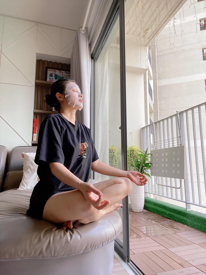 Tình cũ Lương Bằng Quang xả ảnh khoe dáng thần vệ nữ với bikini, tinh tế vượt mặt Ngân 98 - 11