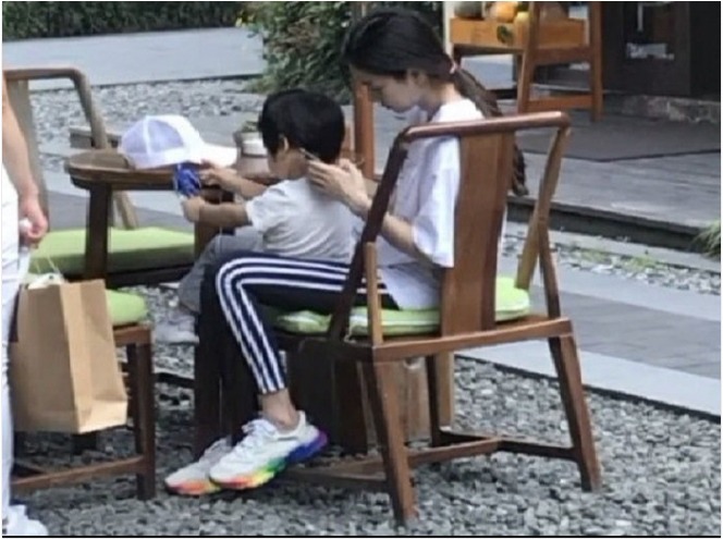 Ảnh người qua đường chụp Angelababy amp;#34;vạch trầnamp;#34; vóc dáng thật của bà xã Huỳnh Hiểu Minh - 8