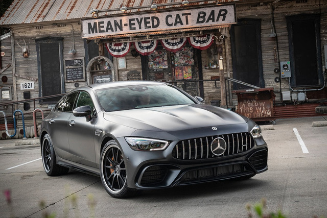 Mercedes-AMG GT 63 S chào hàng đại gia Việt: Giá hơn 12 tỷ đồng, đắt hơn GT R của Nguyễn Quốc Cường, mạnh ngang siêu xe - Ảnh 1.