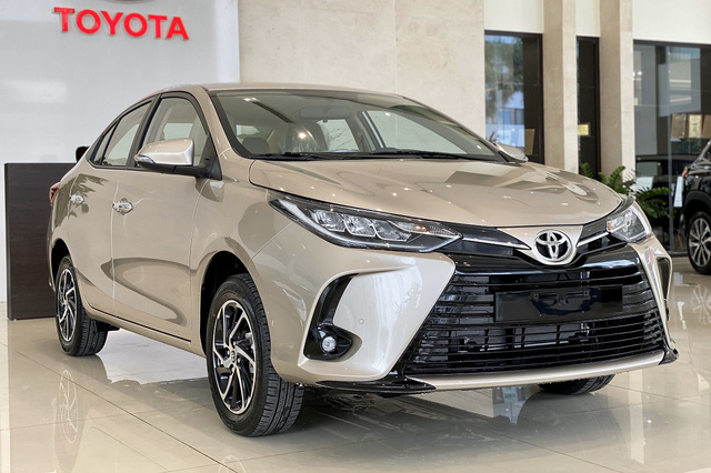 VinFast Fadil dễ lần đầu bán chạy nhất năm tại Việt Nam, Toyota Vios còn kịch bản khó để lấy lại ngôi vương - Ảnh 4.