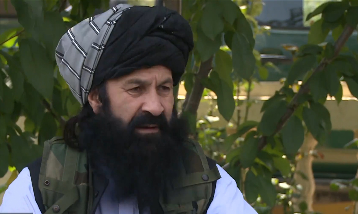 Khalil ur-Rahman Haqqani trong cuộc phỏng vấn tại Kabul, Afghanistan ngày 22/8. Ảnh: Al Jazeera.