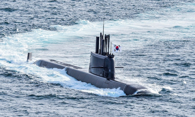 Tàu ngầm Dosan Ahn Chang-ho trong quá trình thử nghiệm. Ảnh: Hải quân Hàn Quốc.