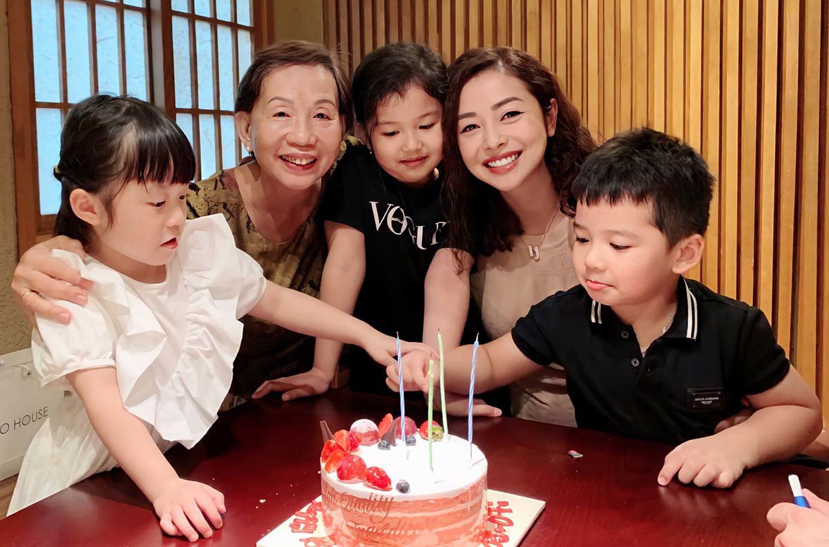 Chân dung mẹ chồng quyền lực của sao Việt: Tăng Thanh Hà có 2 người, đều vừa đẹp vừa sang - 4