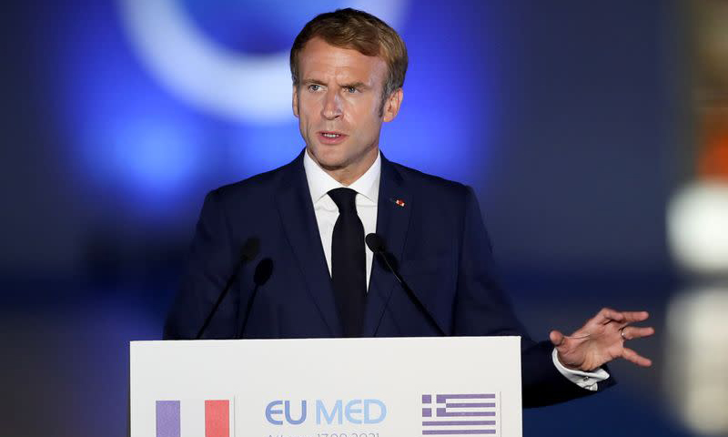 Tổng thống Pháp Emmanuel Macron phát biểu tại Athens, Hy Lạp, hôm 17/9. Ảnh: Reuters.