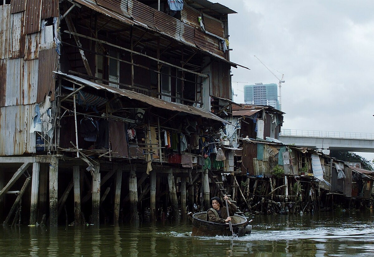 Phim lấy bối cảnh chính ở các khu xóm nghèo giữa lòng Sài Gòn. Ảnh: Berlinale