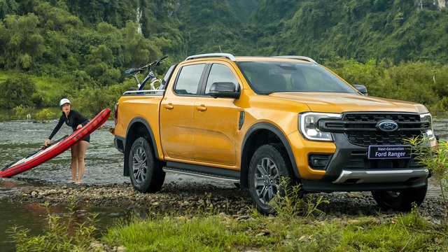 Ford Ranger Wildtrak và Nissan Navara Pro4X: Bán tải nào cho dân chơi cao cấp? - Ảnh 3.