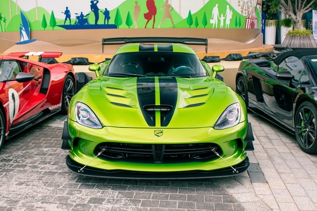 Siêu rắn Dodge Viper ACR Snakeskin độc nhất Việt Nam: Giới hạn 31 chiếc trên toàn thế giới, có tiền cũng khó mua - Ảnh 3.