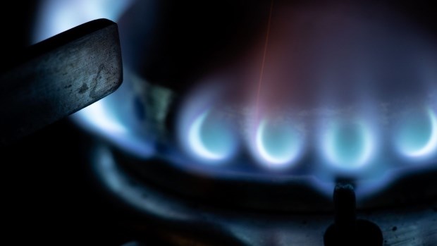 Italy ra quy dinh moi de giam luong tieu thu khi dot hinh anh 1