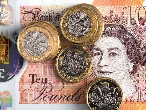 Hơn 4,7 triệu tờ tiền giấy ở Anh có hình Nữ hoàng Elizabeth II sẽ bị thay thế - Ảnh 2.