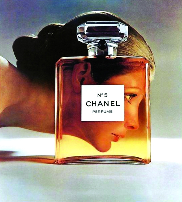 Coco Chanel: Từ cô bé mồ côi mẹ tới huyền thoại thời trang thế giới - Ảnh 3.