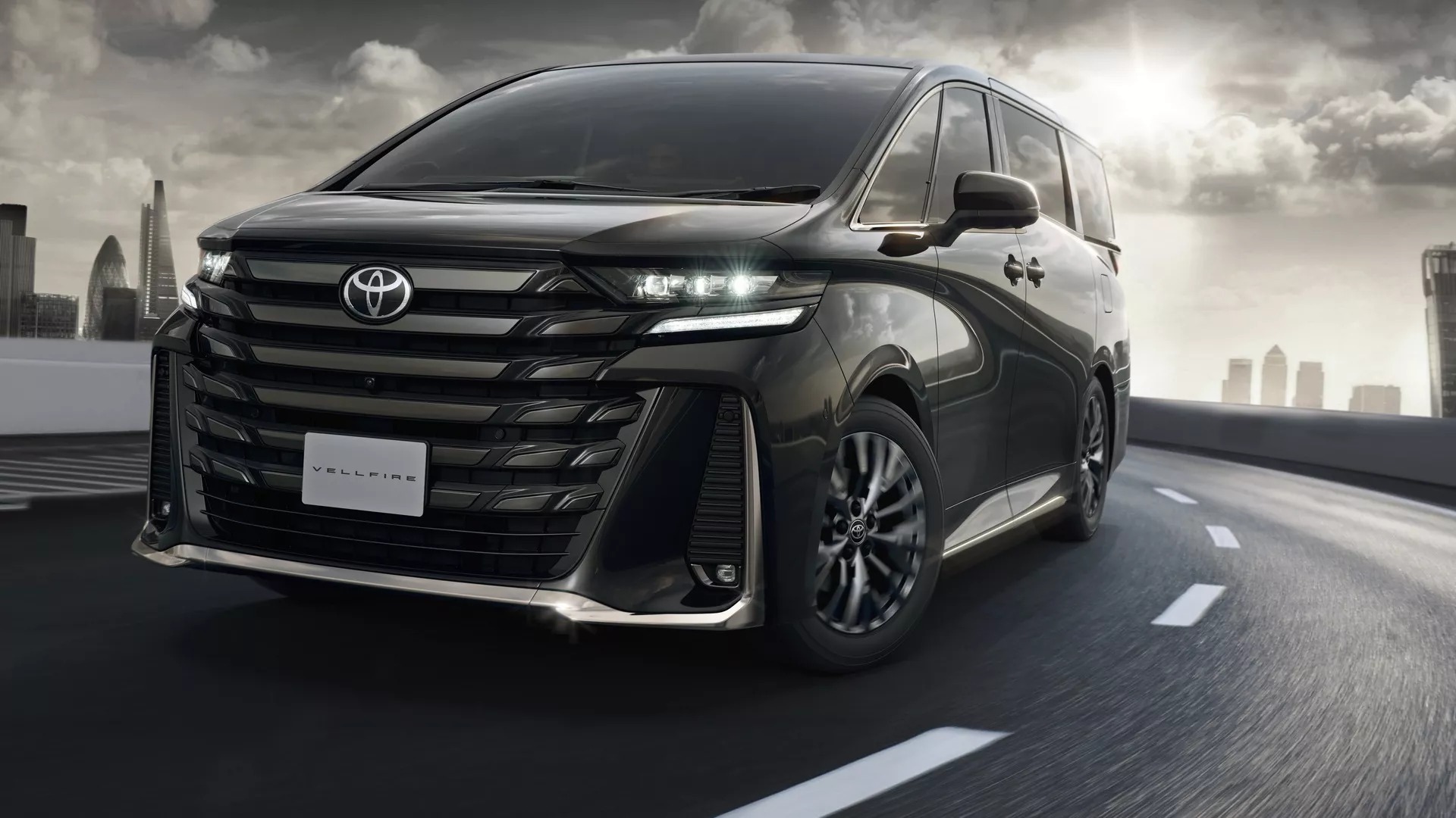 Toyota ngừng nhận đơn hàng cho Alphard đời mới vì lý do dễ hiểu - Ảnh 5.