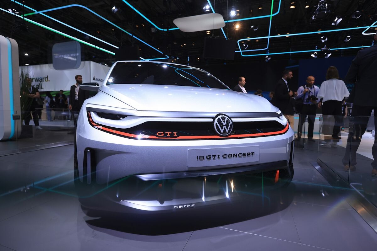 Xe điện GTI của VW. Ảnh: Bloomberg