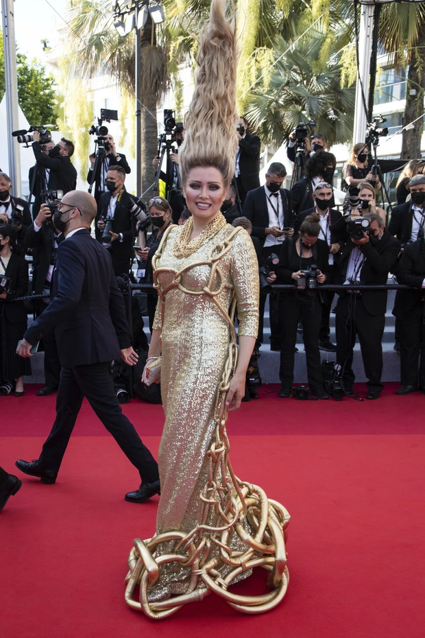 Thời trang lập dị thách thức mọi sự sáng tạo của các nhà tạo mốt - Ảnh 13. Thời trang lập dị thách thức mọi sự sáng tạo của các nhà tạo mốt - Ảnh 13.