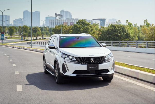 Peugeot điều chỉnh giá bộ 3 SUV: Khởi điểm từ 749 triệu đồng, thêm lựa chọn xe châu Âu giá mềm cho khách Việt - Ảnh 1.