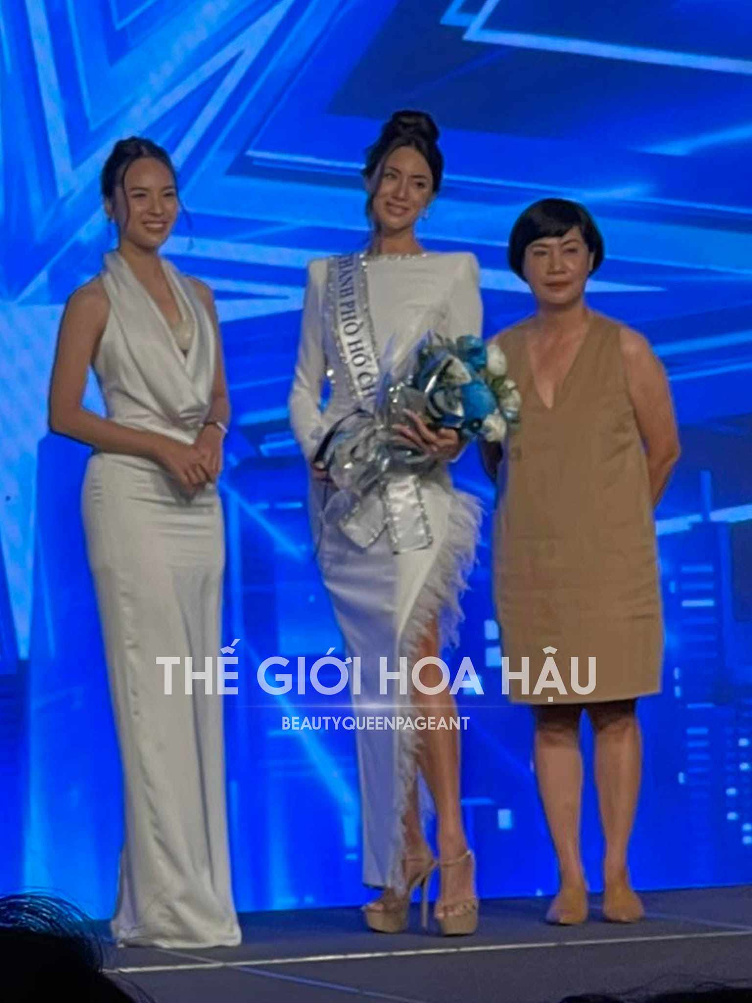 Nhan sắc Top 18 Miss Universe Vietnam 2023 qua cam thường, bị gọi amp;#34;hàng nhựaamp;#34; vì lí do khó tin - 11