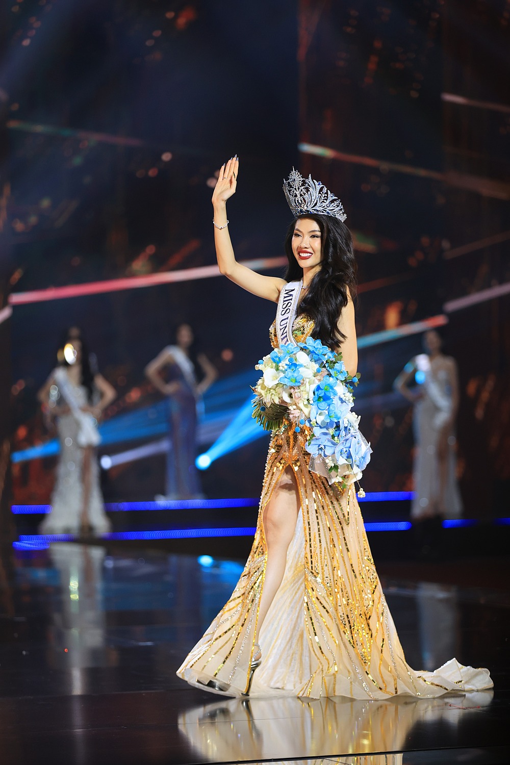 Bùi Quỳnh Hoa đăng quang Miss Universe Vietnam sau nhiều lần tham gia các cuộc thi nhan sắc. Ảnh: Mr.Bil