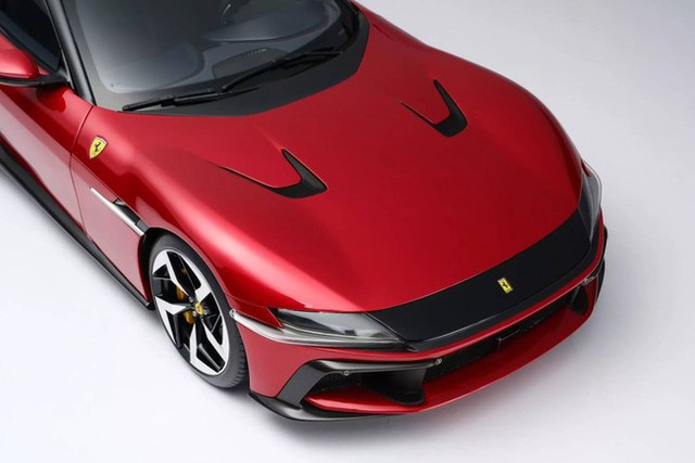 Mô hình siêu xe Ferrari đắt hơn một chiếc sedan mới- Ảnh 5.