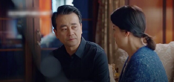 Sau vài giây im lặng, vợ cũ đã nói rằng con trai đã đỗ vào trường đại học trọng điểm. (Ảnh minh họa)