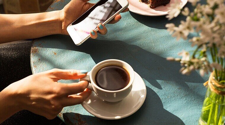 Nên gội đầu buổi sáng hay tối để giảm gãy rụng tóc vào mùa thu? 6 điều nên làm để giữ được tóc dày mượt - 5