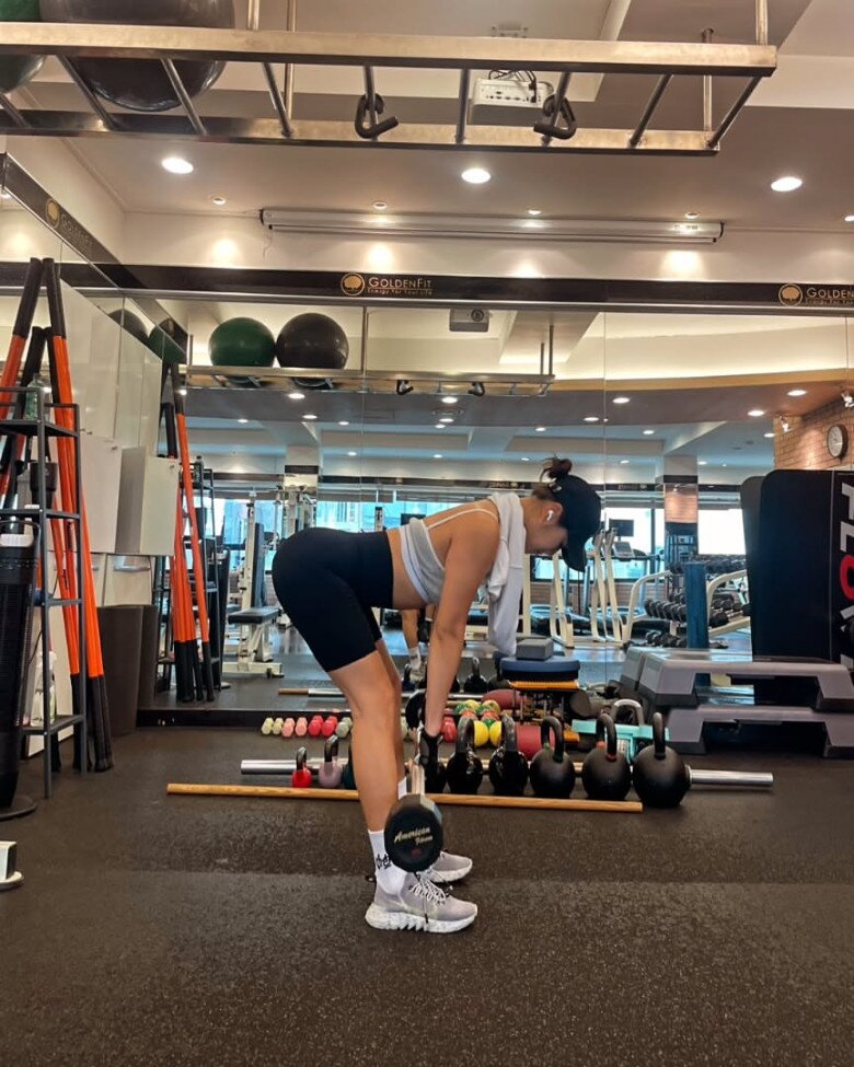 Bên cạnh chế độ ăn uống, Soyou cũng rất chăm chỉ tập luyện thể thao để duy trì hình thể săn chắc. 