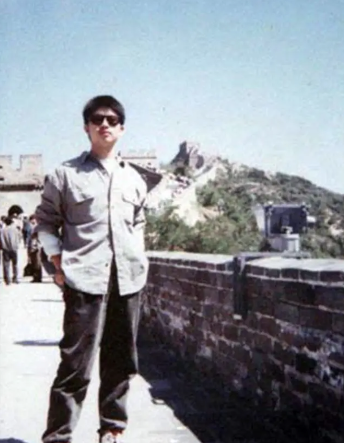 Không có kinh nghiệm làm việc, thiếu kỹ năng giao tiếp và ngại cầu tiến khiến Qi Ke liên tục thất nghiệp, sau phải về quê ở Hồ Nam điều trị tâm lý. Ảnh: Baidu