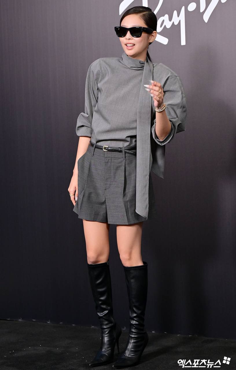 Vừa chia tay Gentle Monster, Jennie lộ diện ngầu đét tại event Ray-Ban- Ảnh 1. Vừa chia tay Gentle Monster, Jennie lộ diện ngầu đét tại event Ray-Ban- Ảnh 1.